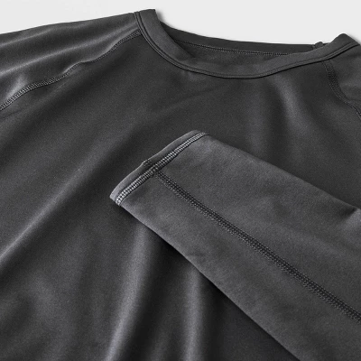 Men's Regular Fit Long Sleeve Midweight Thermal Undershirt - All In Motion™ 2 Men's Regular Fit Long Sleeve Midweight Thermal Undershirt - All In Motion™ - Image 2