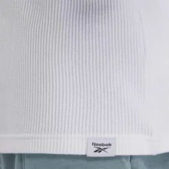 Reebok Classics Wardrobe Essentials Waffle Tee -ActiveMode Sales Store GUEST dc217e0e 6a51 4e3f 8a65 a5a9f9e21ac0