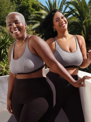 Curvy Couture Women's Medium Impact Wireless Sports Bra 3 Curvy Couture Women's Medium Impact Wireless Sports Bra - Image 3